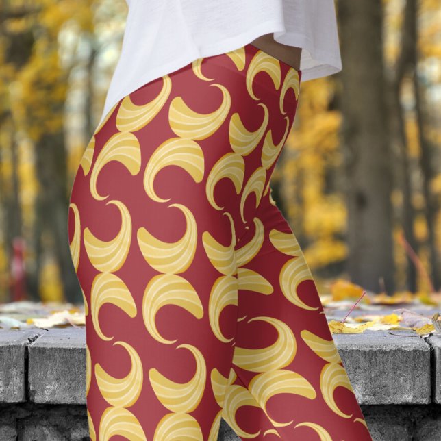 Legging Bonito Carmine Vermelho e Dourado Padrão de Curvas (Golden Curves over Carmine Red Leggings)