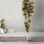 Legging Camo Verde do Exército Texturizado<br><div class="desc">Um padrão de camuflagem elegante e texturizado com azeitona escura e clara como cores dominantes. Primeira publicação: 5.1.2023.</div>