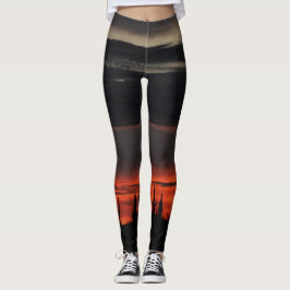Legging Caneleiras escuras das nuvens e das mulheres do