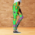 Legging Cartoon Mandala Flor Verde Laranja e Roxo<br><div class="desc">Esta design de flor de mandala funky apresenta verde,  laranja e roxo no estilo de desenho animado. Visuais geométricos triplos para o hippie moderno ou amante de cores vibrantes!</div>