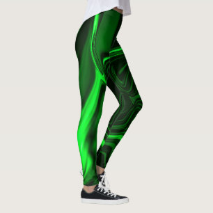 Legging Curvas verdes em imagem escura.