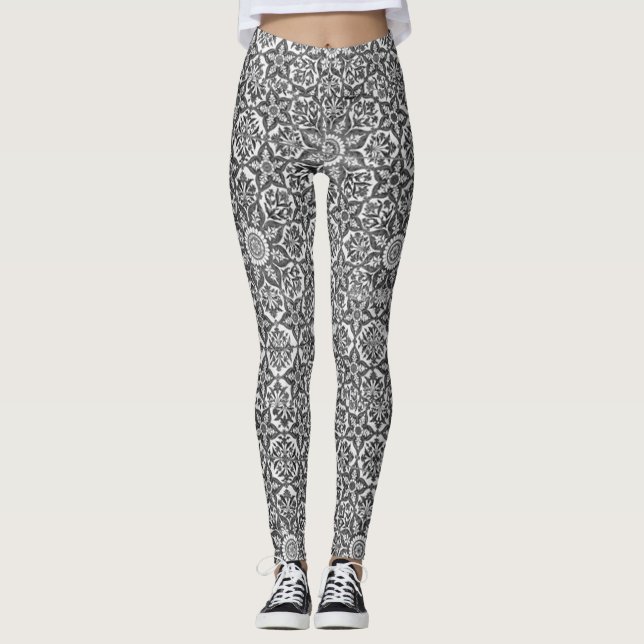 Legging Design Geométrico e Floral, de Preto e Branco (Frente)