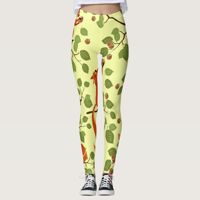 Legging Esquilo vermelho em ramos de avelã. (Frente)