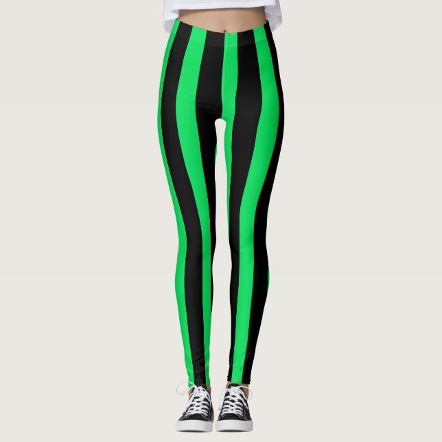 Legging Figuras Verticais Pretas e Verticais em Stripes de (Frente)