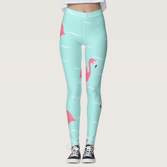 Legging flamingos cor-de-rosa no mar azul (Frente)