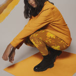 Legging Folhas de outono brilhantes<br><div class="desc">As folhas de outono,  em vermelho,  e o ouro,  estão dispersas em fundo castanho.</div>