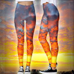 Legging Fotografia das nuvens amarelo alaranjadas modernas<br><div class="desc">Seja um tensor nestas leggings fotográficas super incríveis de um sunset brilhante de nuvens laranja, amarela e azul de aço! Trabalhe, faça recados, ou apenas saia. Tão único, você nunca terá que se preocupar com nenhum imitador! Adicione um topo preto sólido para o máximo em sofisticação casual. Eu também ofereço...</div>