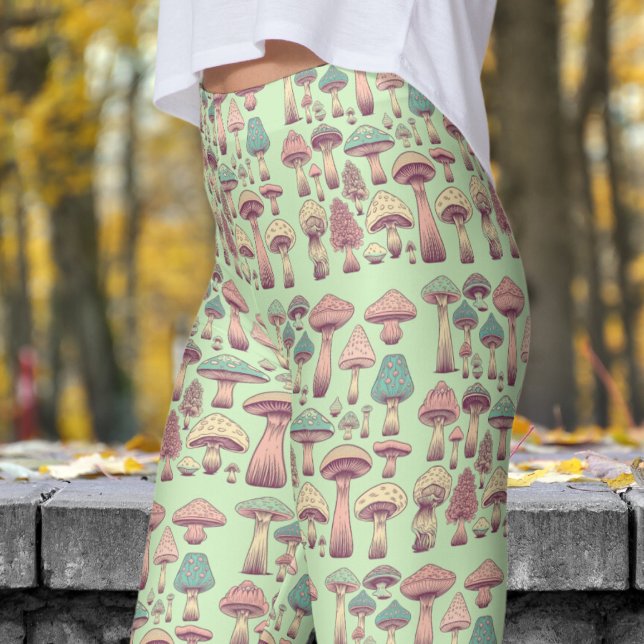 Legging Funky Green Tea Wild Sh room Pattern (Wild Sh'rooms on Green Tea )