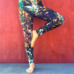 Legging Galáxias Brancas legal Abstrato cor de laranja, de<br><div class="desc">Seja um tensor nessas belíssimas leggings fotográficas de ouro cintilante, laranja, luz clara e planaltos de luz branca sobre fundo celestial preto! Trabalhe, faça recados, ou apenas saia. Tão único, você nunca terá que se preocupar com nenhum imitador! Adicione um topo preto sólido para o máximo em sofisticação casual. Eu...</div>