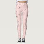 Legging Gatinho Gato Preto, Bonito, De Rosto Rosa<br><div class="desc">Padrão de ilustração desenhado manualmente, moderno, giro e bonito, de gatinho preto, sobre fundo rosa-claro. ***NOTA DE DESIGN IMPORTANTE: Para qualquer solicitação de design personalizada, como solicitações de correspondência de produtos, alterações de cor, mudanças de posicionamento ou qualquer outra solicitação de alteração, clique no botão "CONTACT" ou envie um e-mail...</div>