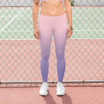 Legging Gradiente Girly Rosa claro Periwinkle<br><div class="desc">Uma rosa claro clássica e um fundo de gradação de periwinkle. Uma design moderna para as suas leggings de ioga. As cores rosadas e rosadas se misturam em vários tons de roxo azulado.</div>