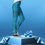 Legging Impressão de Safari Azul-Leopardo<br><div class="desc">As leggings do leopardo Safari Azul são uma escolha ousada e moda, com um fundo verde vívido e um intrincado padrão de impressão do leopardo. A combinação única da impressionante cor azul com a clássica impressão leopardo cria uma fusão cativante da estética moderna e animalista. Estas leggings são versáteis, adequadas...</div>