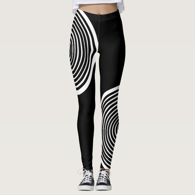 Legging Leggens estriadas, brancas e pretas (Frente)