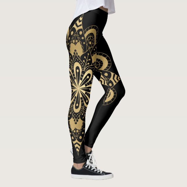 Legging Mandalá Dourado Preto Boho (Direita)