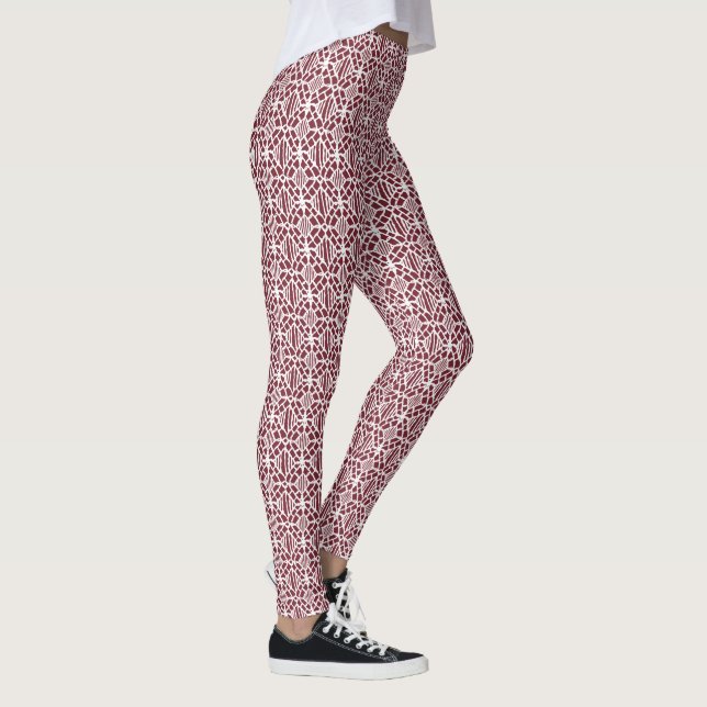Legging Maroon com Padrão de Lace Crochet Branco (Direita)