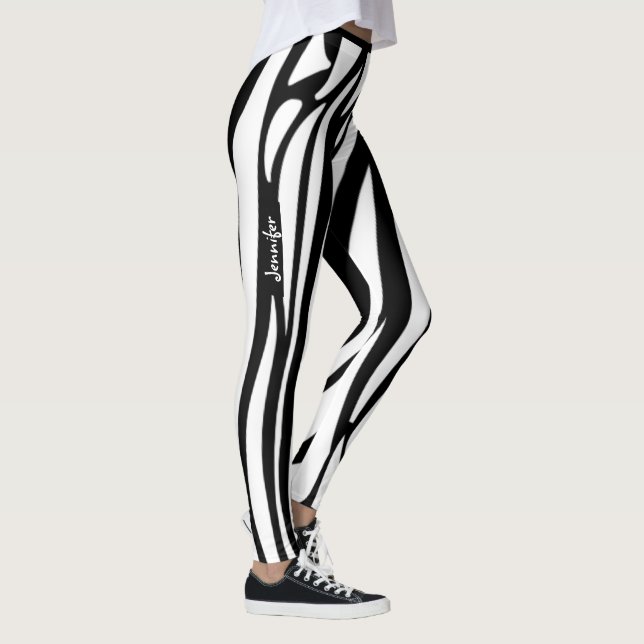 Legging Monograma Listras Preto e Branco Estilo Zebra Tend (Direita)