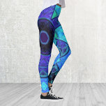 Legging Mosaico Mandala Azul e Roxo<br><div class="desc">Esta flor de caleidoscópio mosaico apresenta azulejos azuis e roxos brilhantes. É uma geometria vívida inspirada por fractais,  mandalas e mosaicos de vidro manchados. Obtenha este design trippy agora para seu amigo favorito que ama cores brilhantes!</div>