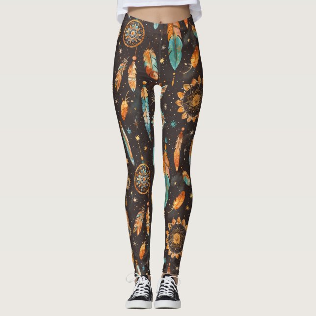 Legging Mystical Dark Boho: Penas e Sonhos Desi (Frente)