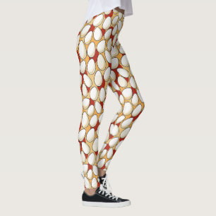 Legging Ovos de frango branco sobre o campo Fazenda vermel