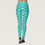 Legging Padrão de chinelos de praia azul de turquesa<br><div class="desc">Chinelos de praia azul-turquesa,  bonitos,  com leggings. Vestuário de tendências para mulheres e raparigas adolescentes. Miras personalizadas com fundo de cores personalizado. Calças totalmente impressas para ginástica,  treino,  ginástica,  dança,  malhação,  ioga,  esporte,  corrida ou uso casual. Faça sua roupa exclusiva. Diversão de impressão de verão com pequenos corações.</div>
