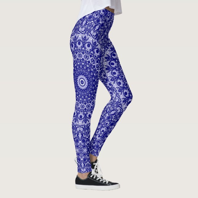 Legging Padrão de Mandala Azul e Branco da meia-noite (Direita)