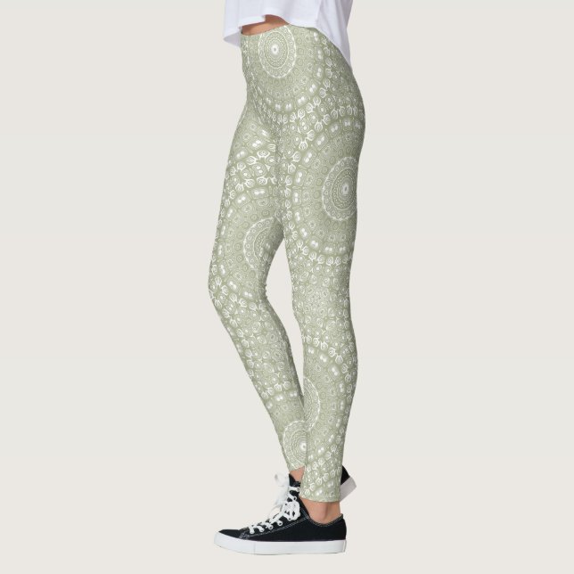 Legging Padrão de Mandala em Verde Salvia (Esquerda)