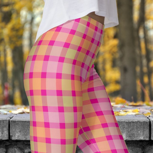 Legging Padrão de Verificação Vermelho Chic (Chic Red Check Pattern Leggings)