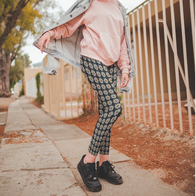 Legging Padrão Floral de Dahlia Branca em Preto (In Situ)