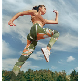 Legging Padrão Tropical Laranja e Flores de Água