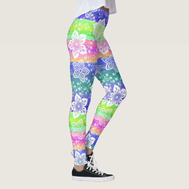 Legging Padrões De Floral Funky Retro Em Legal Tópicas (Direita)