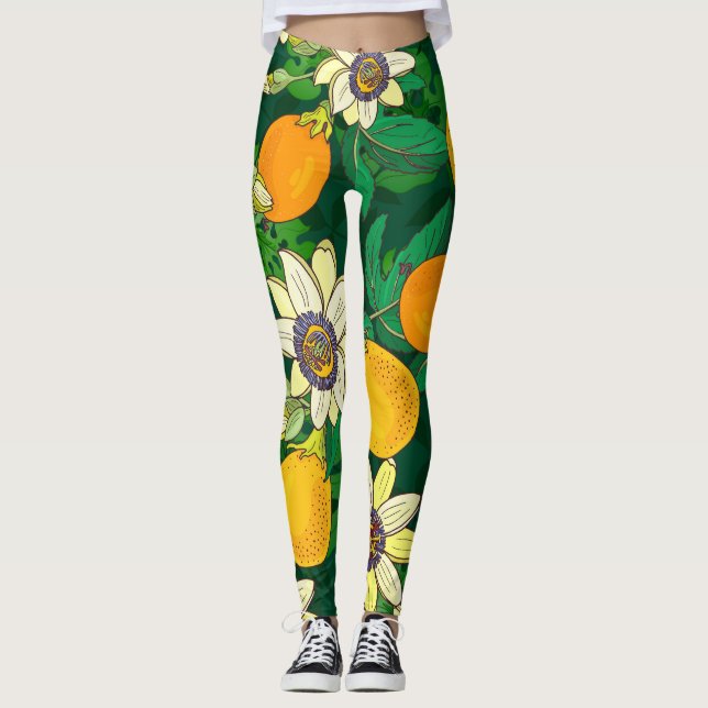 Legging Passionflower Bloom: Imagem Preta De Fundo. (Frente)