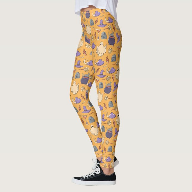 Legging Playful Halloween Ghosts and Witches Patterno (Esquerda)
