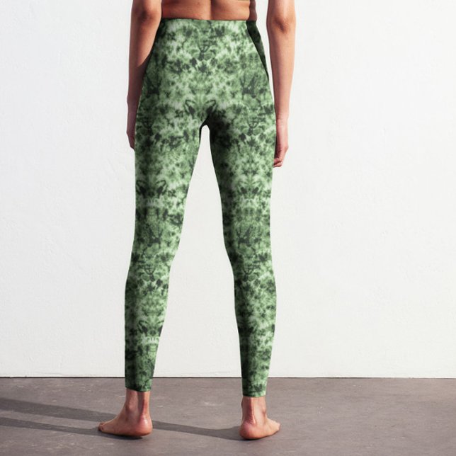 Legging Tendy Dark Ombre Tie Dye Shibori Efeito (Trendy animal skin tie dye in dark green pattern printed leggings for yoga, fitness & lifestyle.)