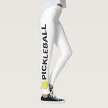Legging Texto Personalizado da Bola Amarela legal de Leggi<br><div class="desc">As leggings perfeitas para os entusiastas de picleball. Leggings de alta qualidade com a palavra PICKLEBALL e uma bola amarela em cada lado. Adicione seu texto personalizado - como um nome de clube ou nome de equipe. Divertido para jogos sociais casuais ou jogos de torneio - mude facilmente a cor...</div>