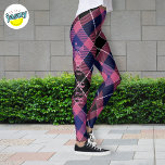 Legging Texto Personalizado Roxo Pink de Padrão de Argyle<br><div class="desc">Estas leggings de xadrez rosa e preto não só acrescentam um toque de na moda ao seu guarda-roupa, como também oferecem uma oportunidade de compartilhar o amor de Deus com aqueles ao seu redor. Personalize-os com sua script ou mensagem favorita para espalhar positividade e inspiração onde quer que você vá....</div>