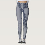 Legging Textura azul escura e mármore das Cinzas<br><div class="desc">Leggings. Apresentado em um Design de padrão de mármore azul escuro e Cinza. ⭐ 99% dos meus designs na minha loja são feitos em camadas. Isso facilita o redimensionamento e a movimentação de gráficos e textos para que cada produto seja ajustado perfeitamente. ⭐ (Não se esqueça de redimensionar ou mover...</div>