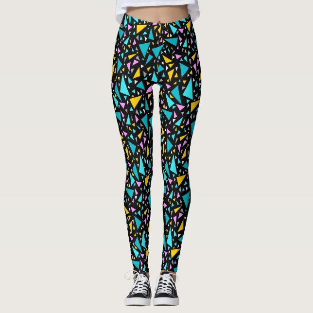 Legging Triângulos cores amarelas azuis no fundo preto a (Frente)