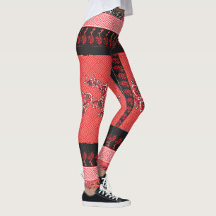 Legging um padrão vermelho e preto com flores