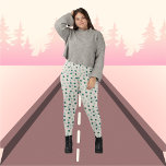 Legging Verde Folhas no Padrão de Fundo bege<br><div class="desc">Apresentando nossas incríveis leggings florais, perfeitas para adicionar um toque de elegância a qualquer roupa. Feitas com material alongado de alta qualidade, estas leggings oferecem o máximo conforto e um ajustado lisonjeiro. O belo design floral é atraente para os olhos e feminino, fazer-os perfeitos para as ocasiões casuais e penosas....</div>