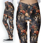 Legging Vintage Gothic Amante Floral Esqueleto Romântico<br><div class="desc">Vintage Gothic Amém Leggings Florais | Design Romântico de esqueleto kiss. Abraçar o alento da escuridão com as Leggings Florais dos Amantes Góticos Vintage. O efeito romântico da pintura a óleo apresenta esqueletos beijando em meio a um pano de fundo floral, adicionando um talento único ao seu estilo. Perfeito para...</div>