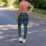 Legging Xadrez russa Clan Campbell Green Blue Tartan<br><div class="desc">Atualize o seu guarda-roupa tradicional de inverno com estas leggings ousadas,  mais escuras e de qualidade que apresentam o padrão de xadrez de tartan escocês Campbell. Excelente para os feriados e perfeito para quaisquer atividades de inverno,  treinamento ou exercícios. Fantástico design de Clan tartan escocês.</div>