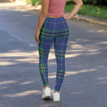 Legging Xadrez Verde Azul Rustic Tartan<br><div class="desc">Atualize o seu guarda-roupa tradicional de inverno com estas leggings ousadas,  mais escuras e de qualidade que apresentam o padrão verde de xadrez de tartan azul. Excelente para os feriados e perfeito para quaisquer atividades de inverno,  treinamento ou exercícios.</div>