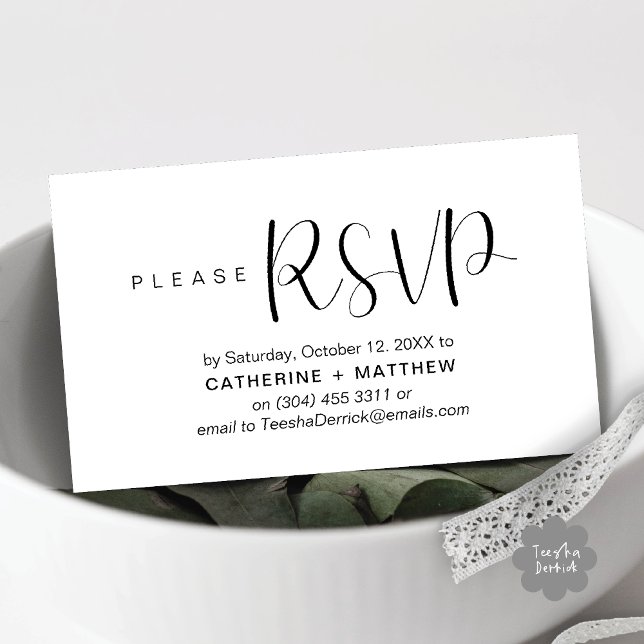 Lembrete de RSVP de Convites de casamento Modernos (Modern Wedding Celebration Invites RSVP Reminder Enclosed Card in Aesthetic White Black)