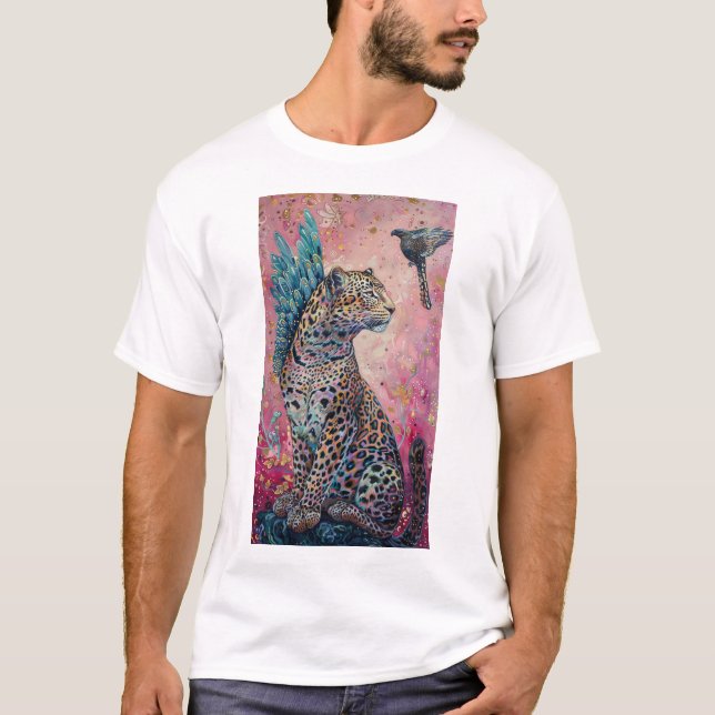 Leopardo Majestoso com Camisa de Arte da Vida Selv (Frente)