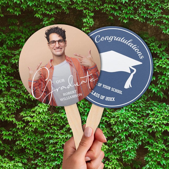 Leque Azul de Script de Formando Personalizado de Foto (Keep cool on graduation day or at your party with these photo double-sided hand fans.)