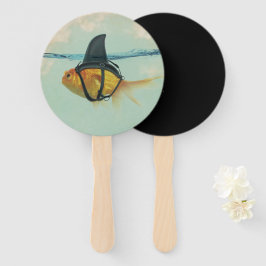 Leque Peixe Dourado com uma Barbatana de Tubarão