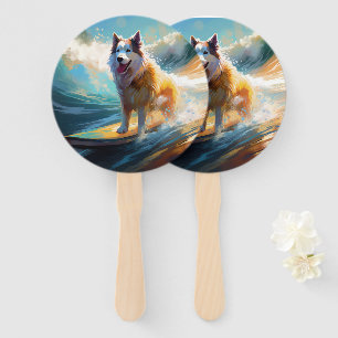 Leque Pintura de Malamute do Alasca Surfando na Praia