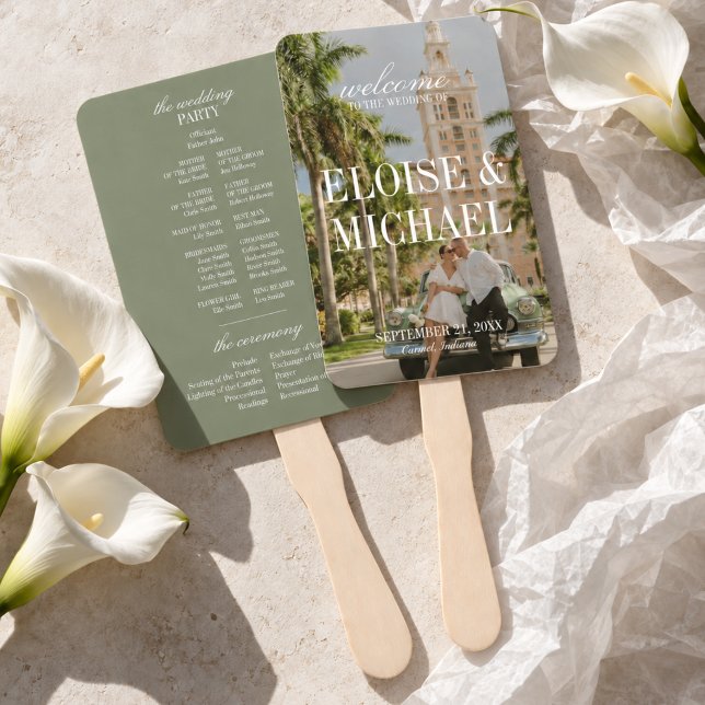 Leque Programa de Cerimônia de Casamento Moderno em Verd (Modern Sage Green Script Wedding Ceremony Program Hand Fan)