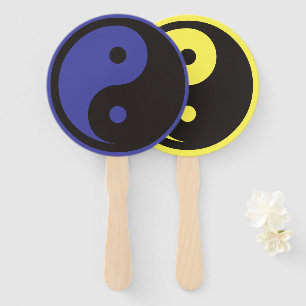 Leque Símbolo Yin Yang - design de tatuagem sólida