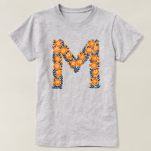 Letra floral M camiseta básica da mulher